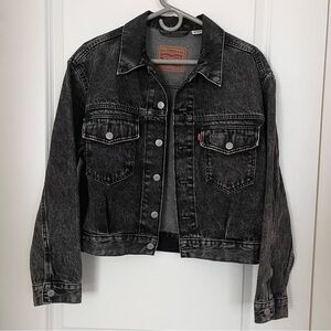 Levi’s Cropped Boxy Fit Faded Black/Grey Denim Jacket